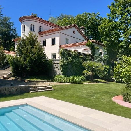 Espectacular Casa Chateau En El Centro De Olot Extérieur photo