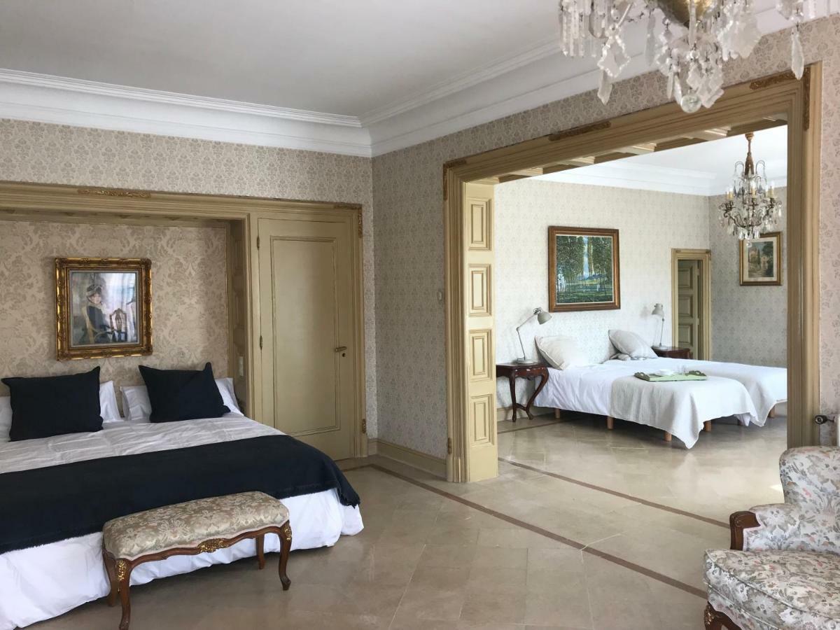 Espectacular Casa Chateau En El Centro De Olot Extérieur photo